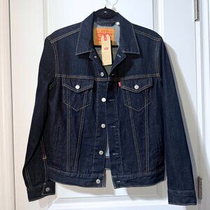 Levi’s Men’s Trucker Jean Jacket – Dark Denim – Size Small – Brand New with Tags